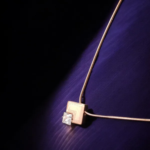 Rose_Gold_Crystal_Geometric_Square_Pendant_Necklace_For_Women_And_Girls